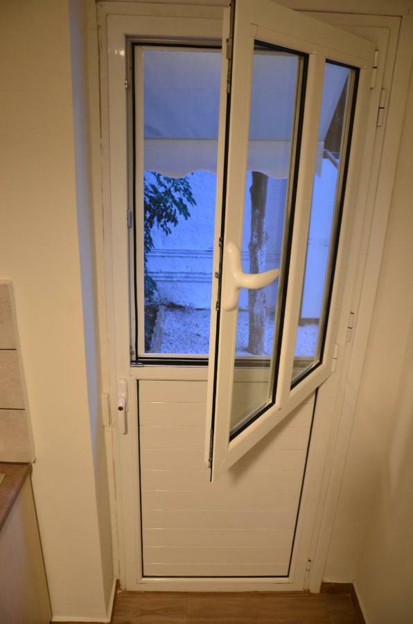 Lovely Place To Be Apartment Athens Exterior photo